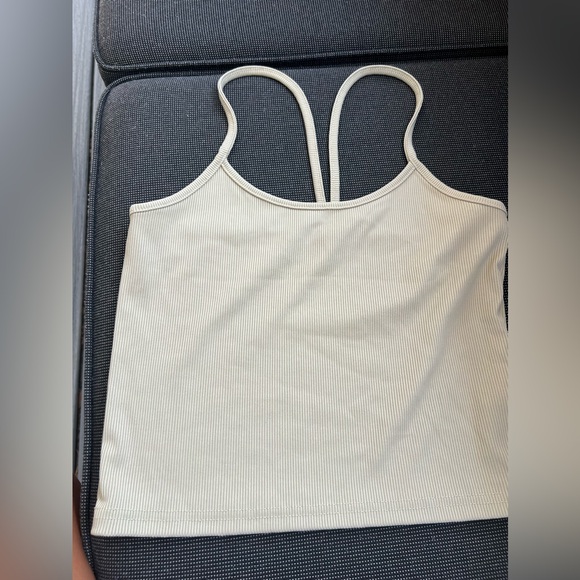 Tank top - Picture 1 of 2